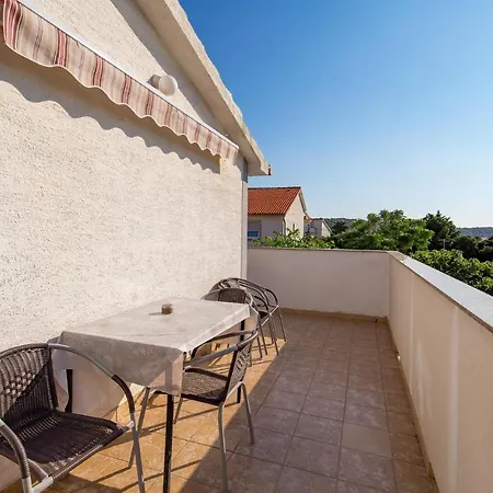아파트 2 Bedroom Awesome In Barbat-rab *