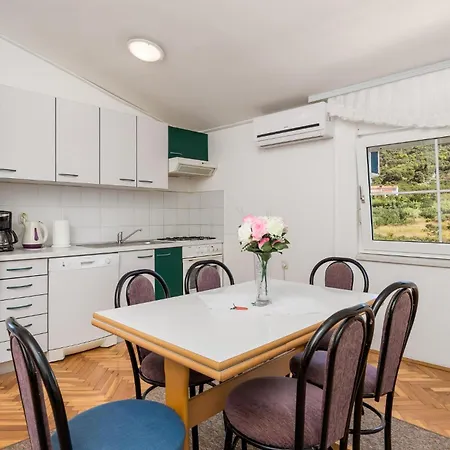 아파트 2 Bedroom Awesome In Barbat-rab