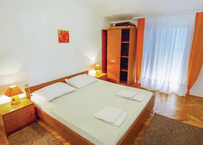 Appartement 2 Bedroom Awesome In Barbat-rab Banjol