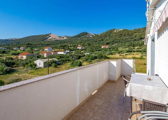 Appartement 2 Bedroom Awesome In Barbat-rab Banjol